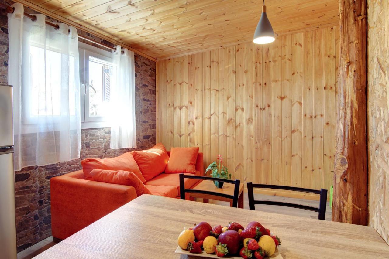 فيلا Terezina Wood House Kanakádes المظهر الخارجي الصورة